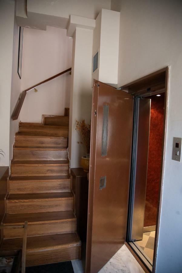 דירות Cozy Loft 360O View Of אתונה מראה חיצוני תמונה