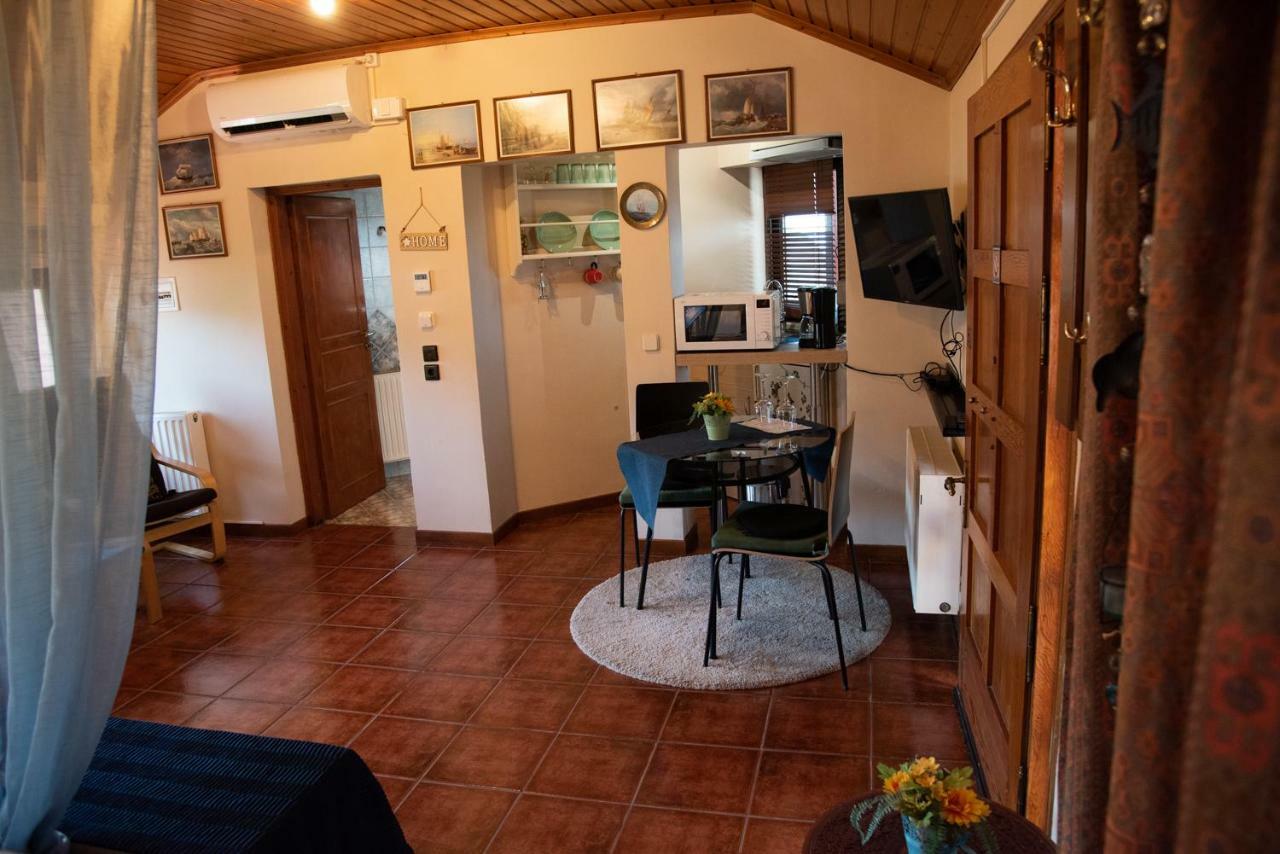 דירות Cozy Loft 360O View Of אתונה מראה חיצוני תמונה
