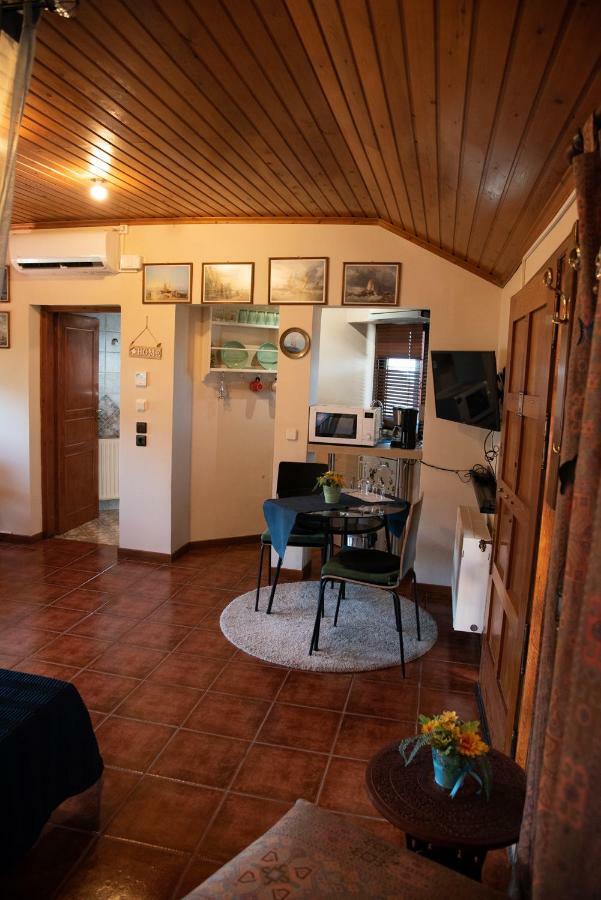 דירות Cozy Loft 360O View Of אתונה מראה חיצוני תמונה